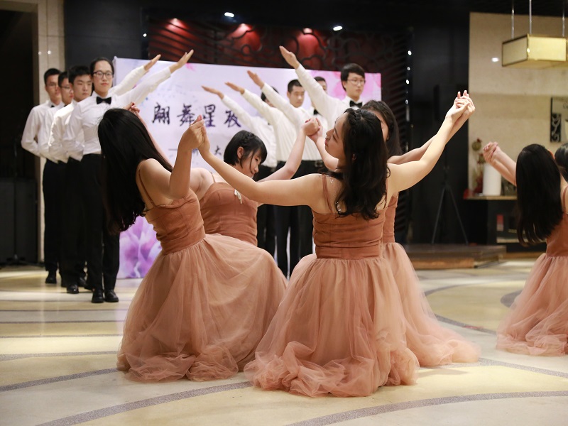 1528708080116224.jpg IMG_1636.JPG